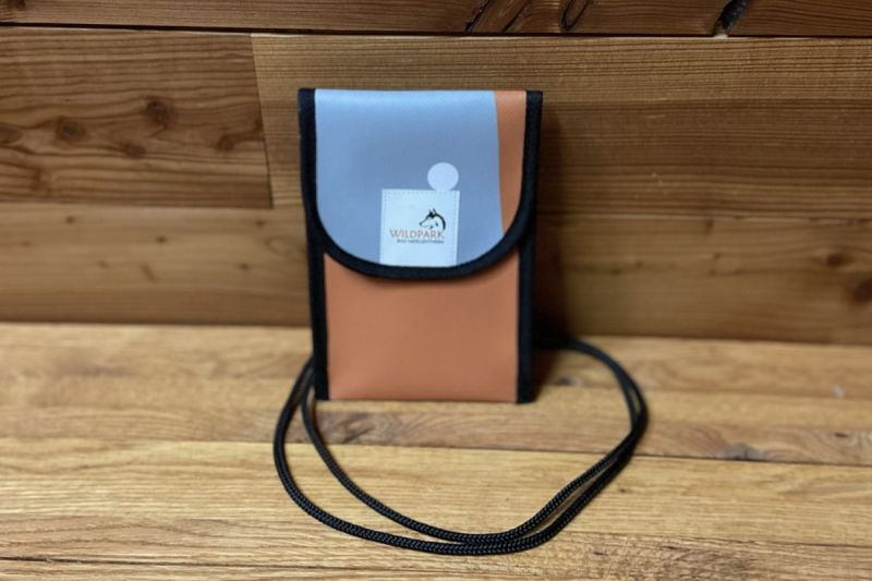 Kleine Tasche (Brustbeutel) “weißer Punkt auf grau-orange”